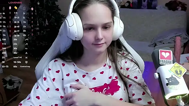 Snapshot of SharybbFace chatting on January 10, 2026, 3:07 pm SharybbFace online show from January 10, 2026, 3:07 pm