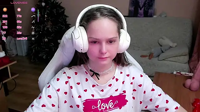 Snapshot of SharybbFace chatting on November 18, 2025, 3:15 pm SharybbFace online show from November 18, 2025, 3:15 pm