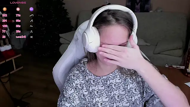 Snapshot of SharybbFace chatting on November 23, 2025, 3:11 pm SharybbFace online show from November 23, 2025, 3:11 pm