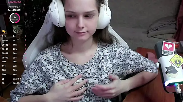 Snapshot of SharybbFace chatting on January 12, 2026, 3:08 pm SharybbFace online show from January 12, 2026, 3:08 pm