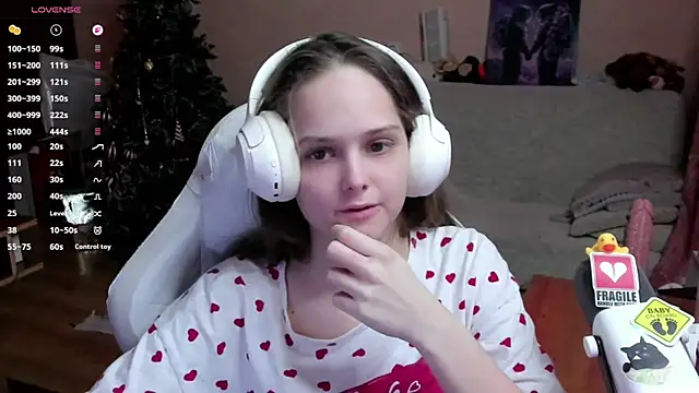 Snapshot of SharybbFace chatting on January 13, 2026, 3:05 pm SharybbFace online show from January 13, 2026, 3:05 pm