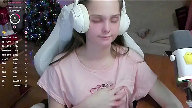 Snapshot of SharybbFace chatting on December 18, 2025, 3:16 pm SharybbFace online show from December 18, 2025, 3:16 pm