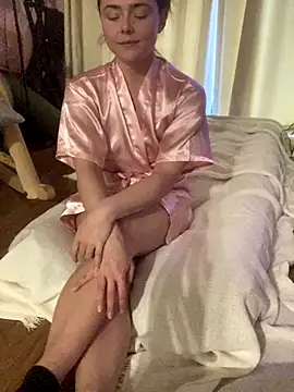 Snapshot of Mia_Winters chatting on November 22, 2025, 4:17 pm Mia Winters online show from November 22, 2025, 4:17 pm