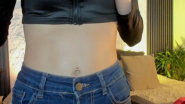 Snapshot of joselin_rouse chatting on November 19, 2025, 12:05 pm joselin rouse online show from November 19, 2025, 12:05 pm