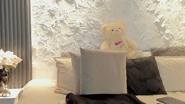 joselin rouse online show from April 18, 2026, 7:07 pm