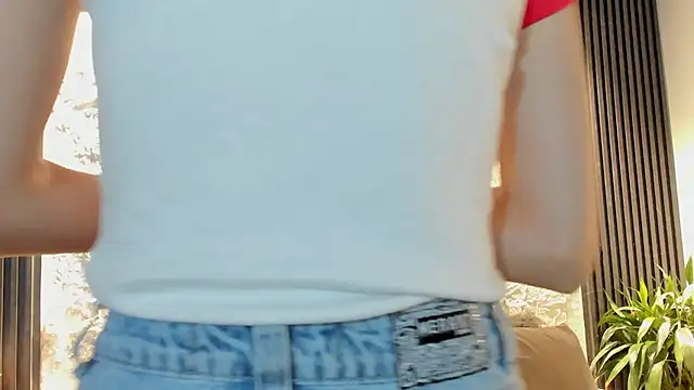 Snapshot of joselin_rouse chatting on February 20, 2026, 12:29 pm joselin rouse online show from February 20, 2026, 12:29 pm