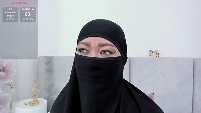 Snapshot of Jadiya_ chatting on October 14, 2025, 12:17 pm Jadiya online show from October 14, 2025, 12:17 pm