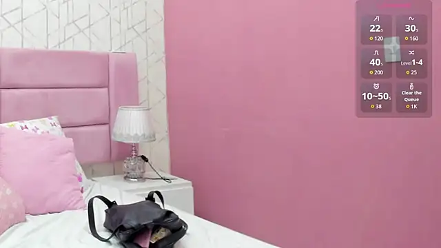 ChloeLaurentt online show from June 2, 2026, 3:12 pm
