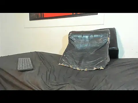 valeriapinkxx online show from September 19, 2025, 8:35 pm