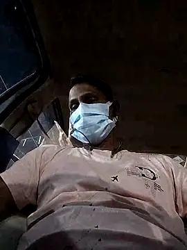 lickingspecilist online show from October 4, 2025, 12:17 pm