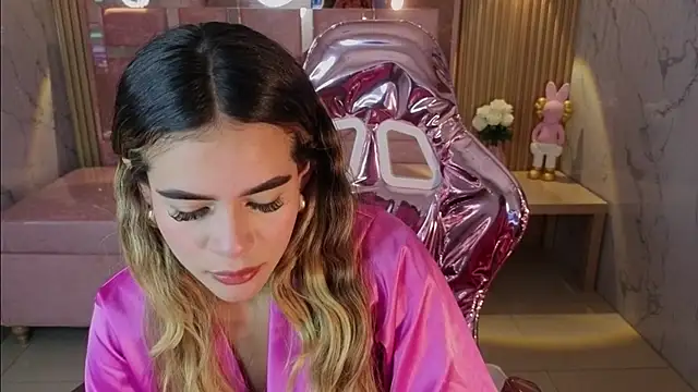 lilith4 s online show from February 25, 2026, 8:08 pm