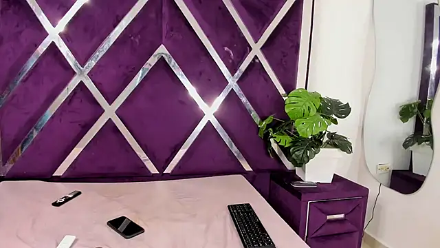 angelkyraasm online show from November 23, 2025, 12:26 pm