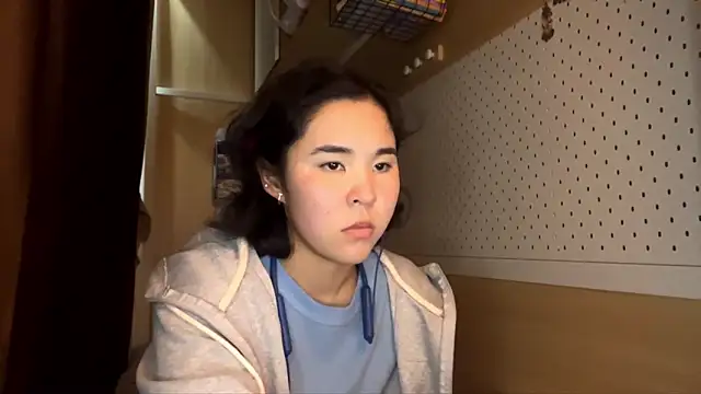 JennyCarpenter online show from April 5, 2026, 8:10 am