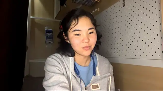 JennyCarpenter online show from April 3, 2026, 9:16 am