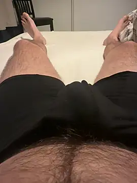 maxh08625 online show from December 16, 2025, 8:46 pm