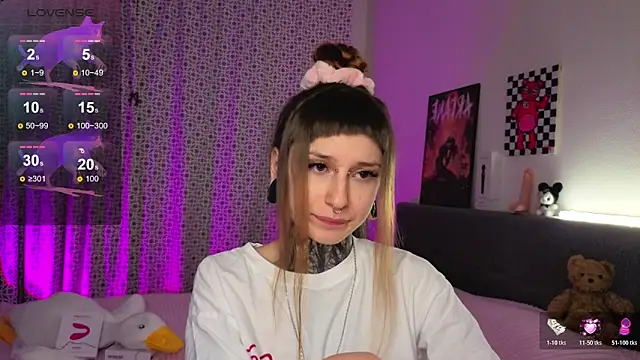 Snapshot of LilithPoison chatting on November 12, 2025, 6:01 pm LilithPoison online show from November 12, 2025, 6:01 pm