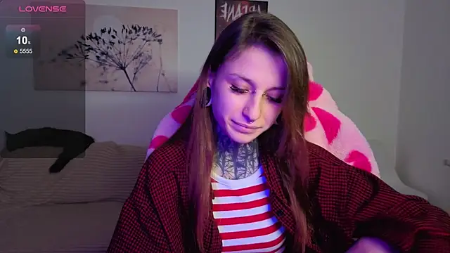 Snapshot of LilithPoison chatting on September 24, 2025, 5:41 pm LilithPoison online show from September 24, 2025, 5:41 pm