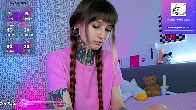 LilithPoison online show from April 3, 2026, 4:19 am