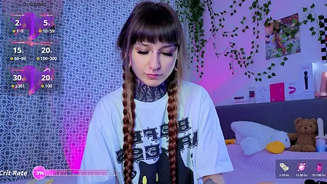 Snapshot of LilithPoison chatting on May 15, 2026, 6:17 pm LilithPoison online show from May 15, 2026, 6:17 pm