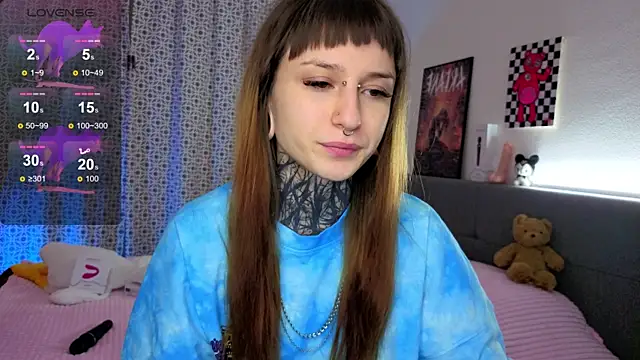 Snapshot of LilithPoison chatting on December 5, 2025, 6:06 pm LilithPoison online show from December 5, 2025, 6:06 pm