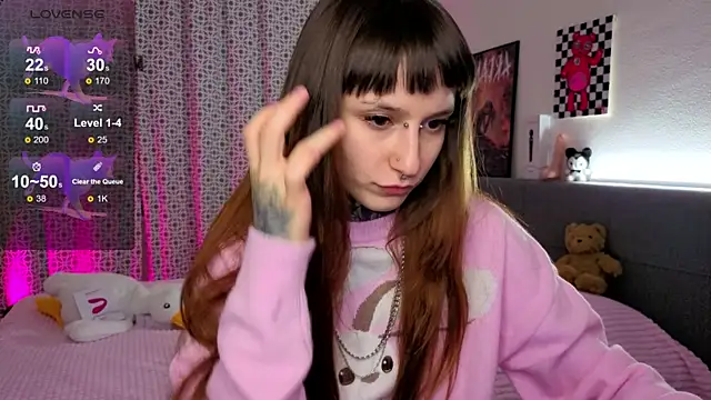 Snapshot of LilithPoison chatting on December 13, 2025, 8:04 pm LilithPoison online show from December 13, 2025, 8:04 pm