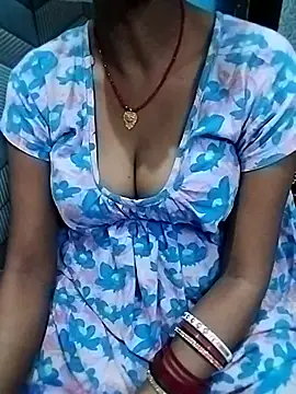 Snapshot of Hot-Monica chatting on October 5, 2025, 1:13 pm Hot-Monica online show from October 5, 2025, 1:13 pm