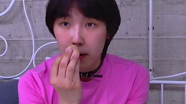 HeejinWang online show from April 19, 2026, 8:44 pm