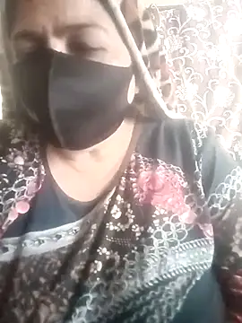 Love-890 online show from November 18, 2025, 7:11 am