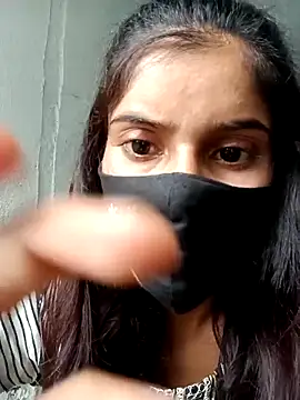 Aaisha-16 online show from November 1, 2025, 3:02 am