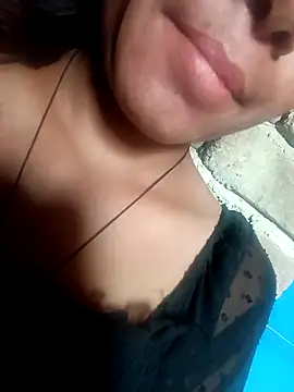 Aaisha-16 online show from April 9, 2026, 3:52 am