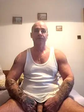 Snapshot of chcem1975 chatting on January 10, 2026, 7:25 am chcem1975 online show from January 10, 2026, 7:25 am