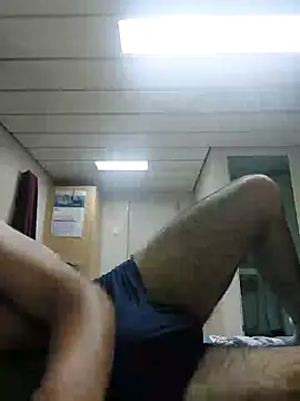 Snapshot of Alecumload chatting on December 20, 2025, 2:09 pm Alecumload online show from December 20, 2025, 2:09 pm