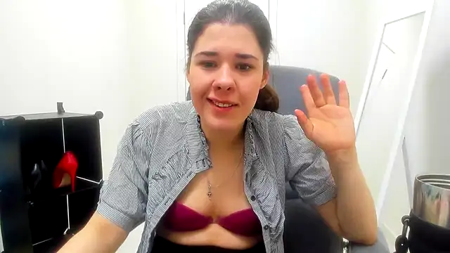 Joannia online show from February 11, 2026, 9:09 am