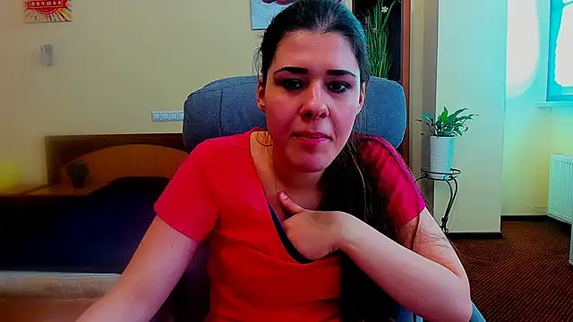 Snapshot of Joannia chatting on November 2, 2025, 9:47 am Joannia online show from November 2, 2025, 9:47 am