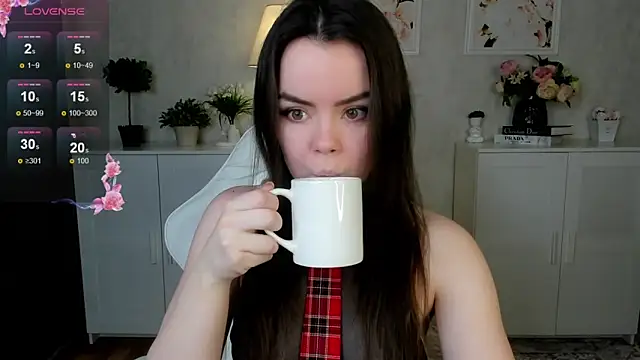 Snapshot of Gentle_Ariel chatting on October 29, 2025, 1:59 am Gentle Ariel online show from October 29, 2025, 1:59 am