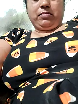 Mmm143 online show from March 8, 2026, 4:49 am