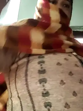 Mmm143 online show from December 20, 2025, 3:20 am