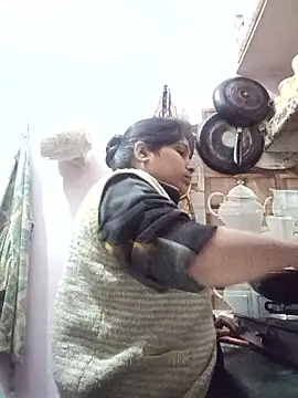 aliya-jaan71 online show from January 15, 2026, 10:07 am