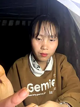 huong-18 online show from December 1, 2025, 3:57 pm