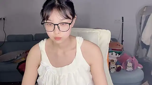 Akong11 online show from April 19, 2026, 2:29 pm