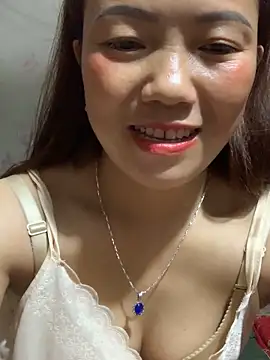 Snapshot of _losrt_cherry_ chatting on October 4, 2025, 8:43 pm losrt cherry online show from October 4, 2025, 8:43 pm