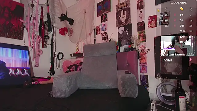 agathaaiko6 online show from February 24, 2026, 12:33 am