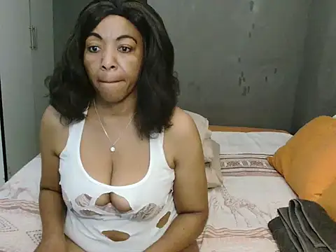 Lillyan N online show from October 5, 2025, 6:48 am