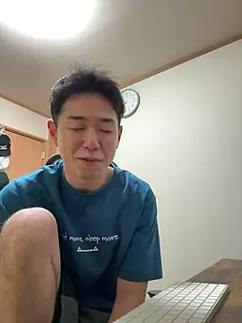 KAMESAN08 online show from May 8, 2026, 1:26 pm