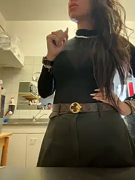 ainaht online show from March 13, 2026, 8:41 am