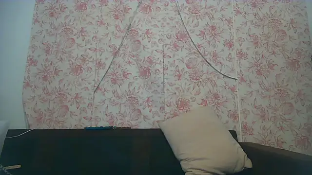 Snapshot of MaitresseMermaid chatting on July 13, 2026, 8:46 am MaitresseMermaid online show from July 13, 2026, 8:46 am