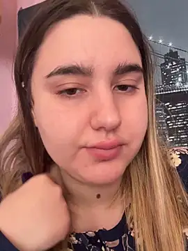 marouska official online show from February 24, 2026, 2:18 pm