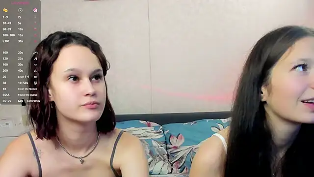 Snapshot of GabrielleLynchard chatting on September 23, 2025, 6:59 pm GabrielleLynchard online show from September 23, 2025, 6:59 pm