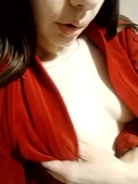 Snapshot of AliceSwan1122 chatting on April 30, 2026, 8:57 pm AliceSwan1122 online show from April 30, 2026, 8:57 pm