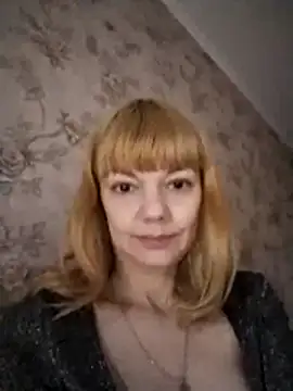 AliceSwan1122 online show from October 23, 2025, 11:25 pm